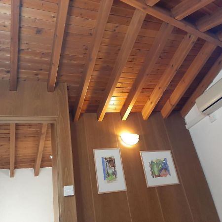Blue Cottage Apsiou Esterno foto