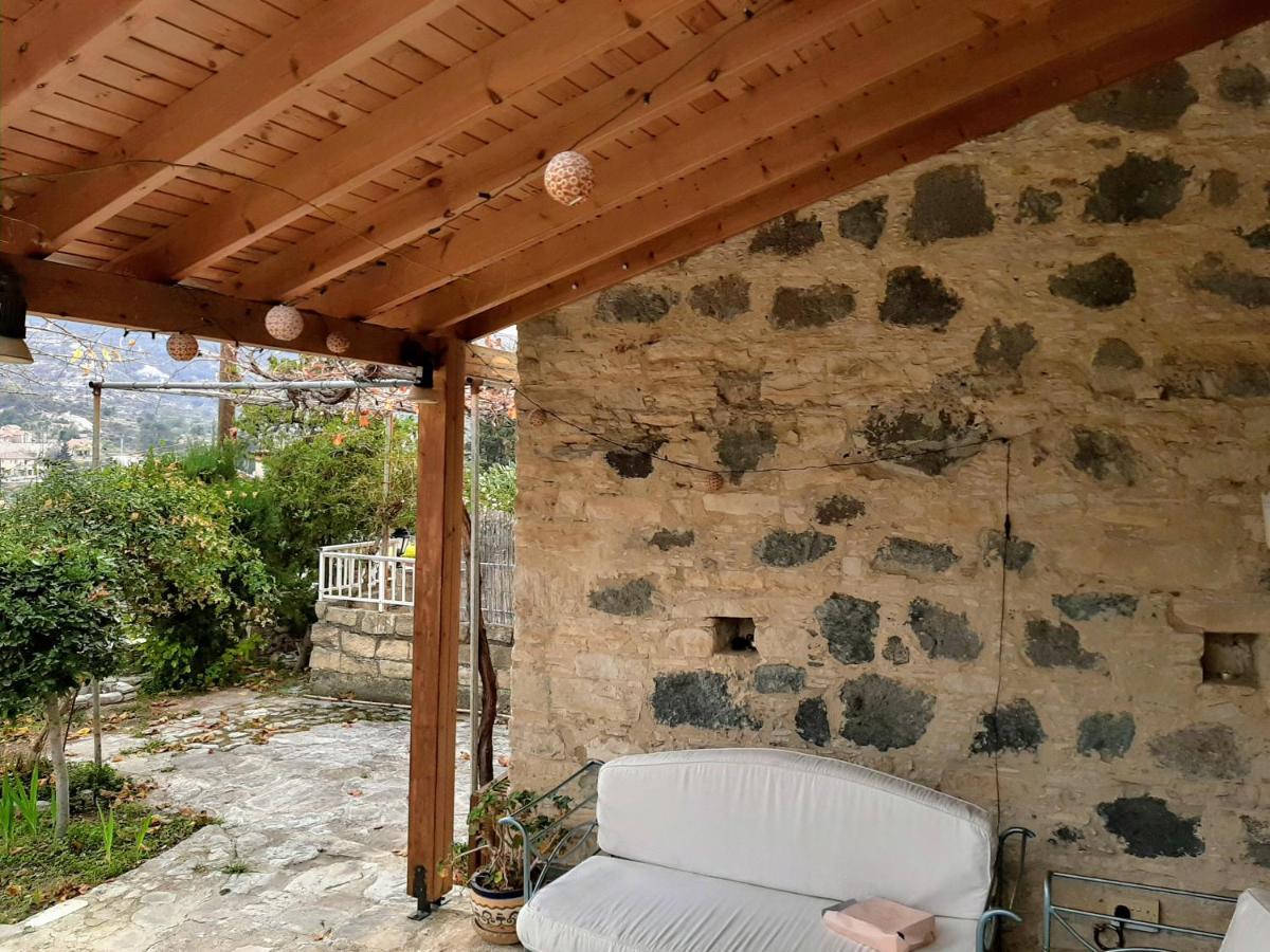 Blue Cottage Apsiou Esterno foto