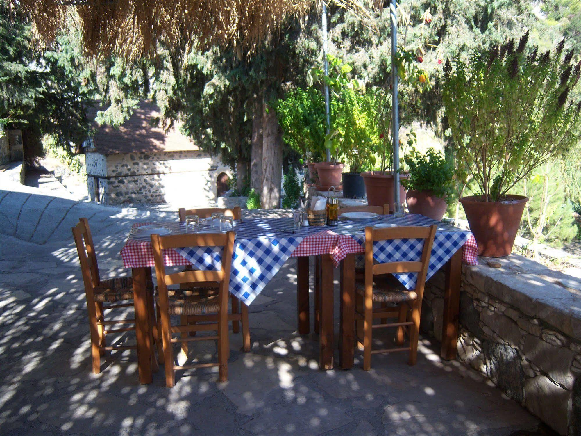Blue Cottage Apsiou Esterno foto